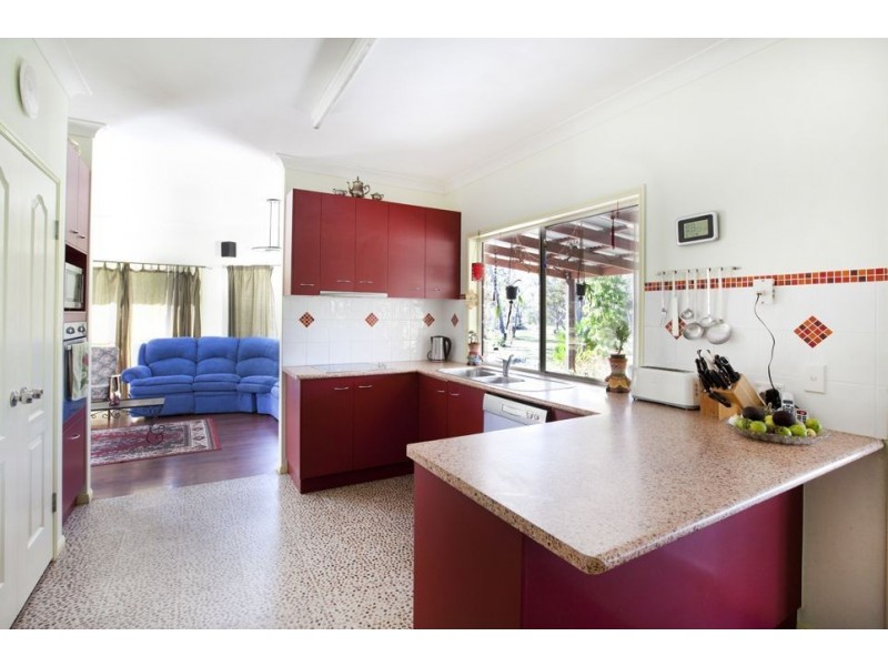 184 Murphy Road, Captain Creek QLD 4677