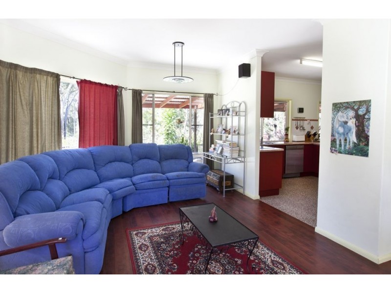 184 Murphy Road, Captain Creek QLD 4677