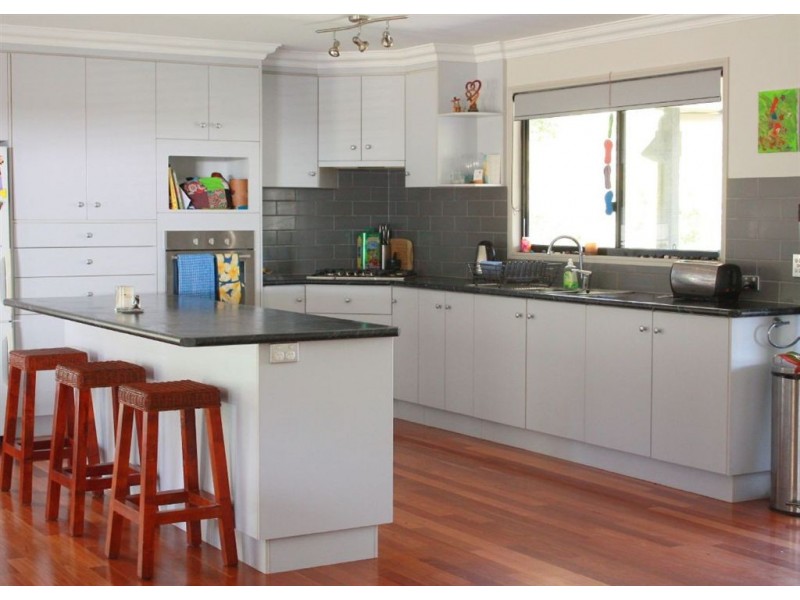 122 McGhee Crescent, Agnes Water QLD 4677