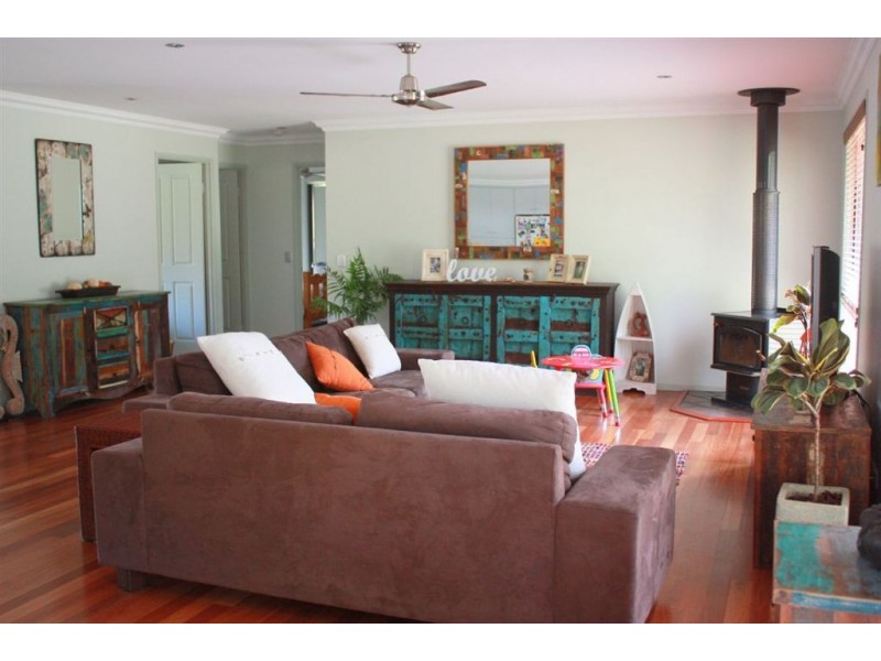 122 McGhee Crescent, Agnes Water QLD 4677