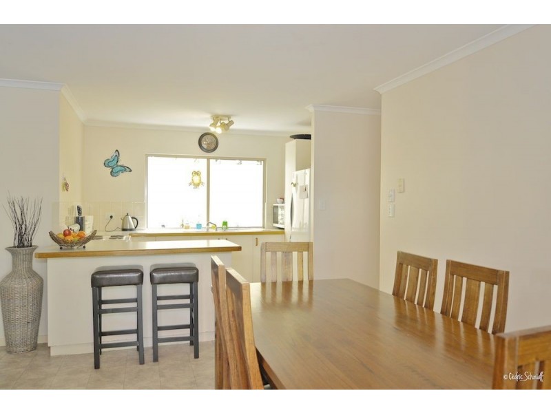 19 Palm Court, Agnes Water QLD 4677