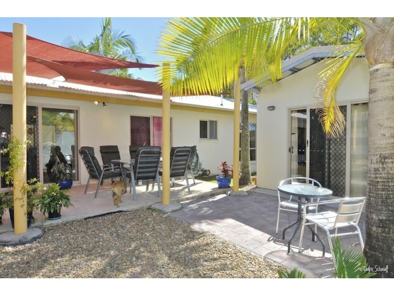 19 Palm Court, Agnes Water QLD 4677