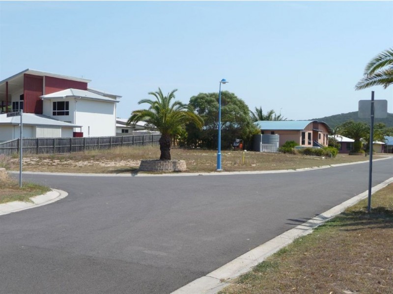 16 Marine Parade, Agnes Water QLD 4677