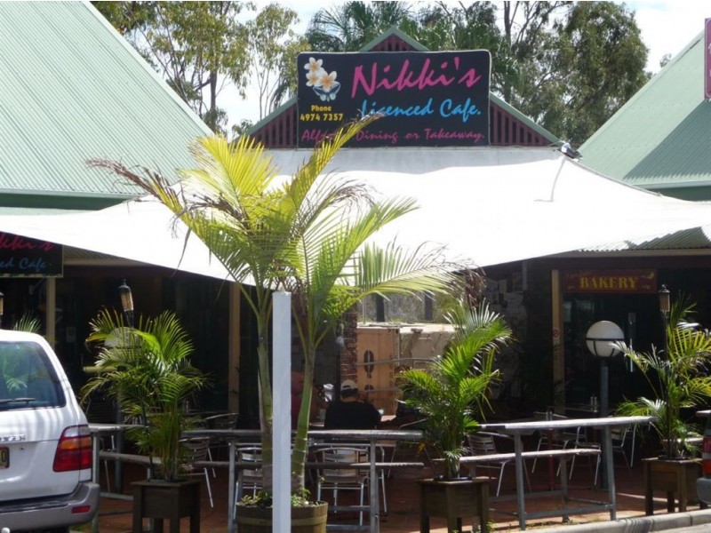 Shop 4 Round Hill Road, Agnes Water QLD 4677