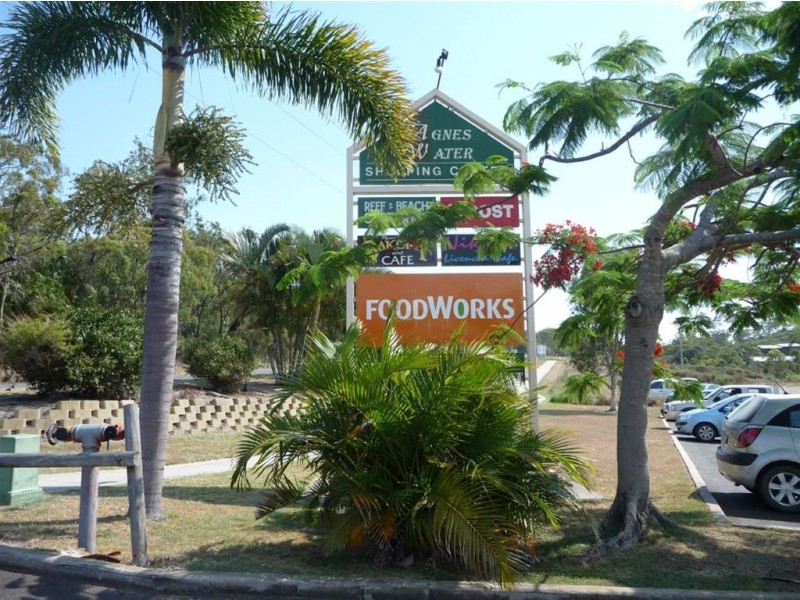 Shop 4 Round Hill Road, Agnes Water QLD 4677