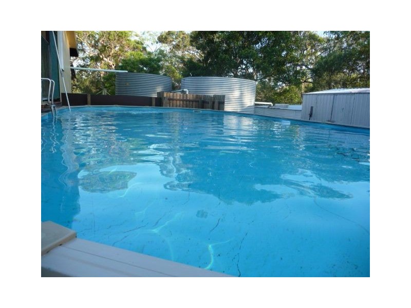 418 Creevey Drive, Captain Creek QLD 4677