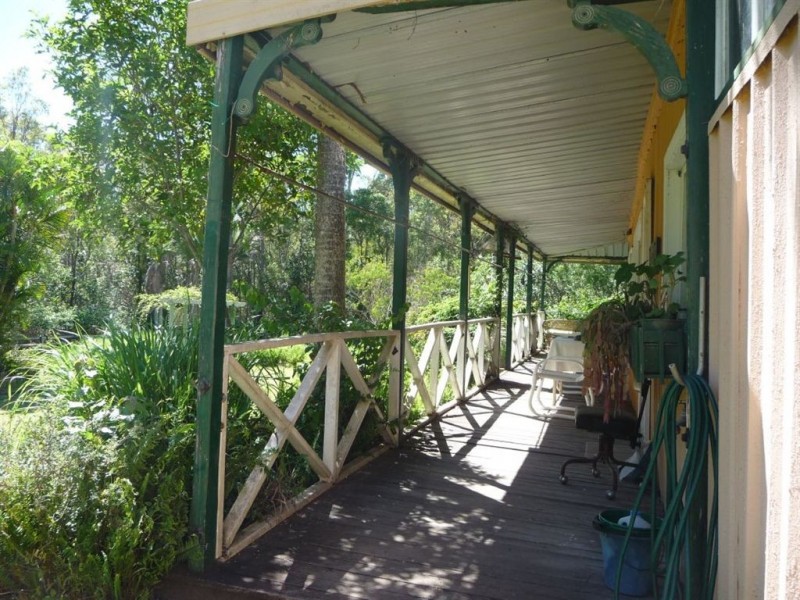 125 Creevey Drive, Captain Creek QLD 4677