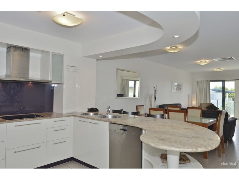 Pavillions/U312 Beaches Village Circuit, Agnes Water QLD 4677