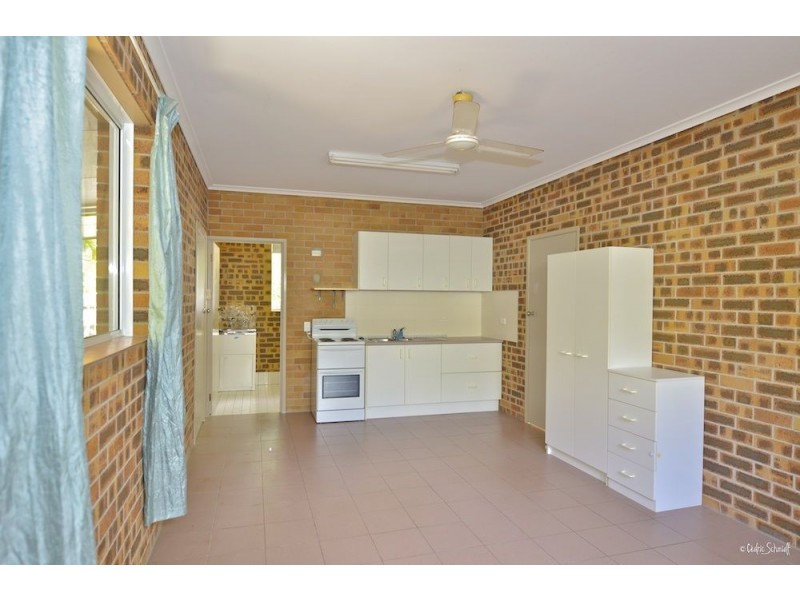 8 Watkins Road, Agnes Water QLD 4677