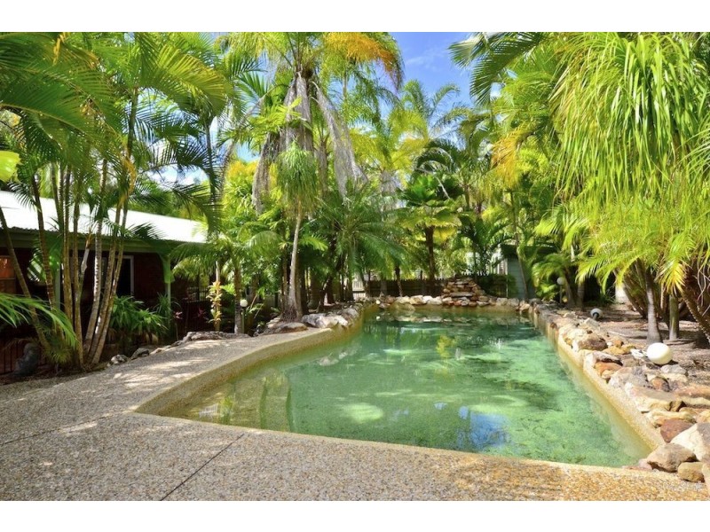 8 Watkins Road, Agnes Water QLD 4677