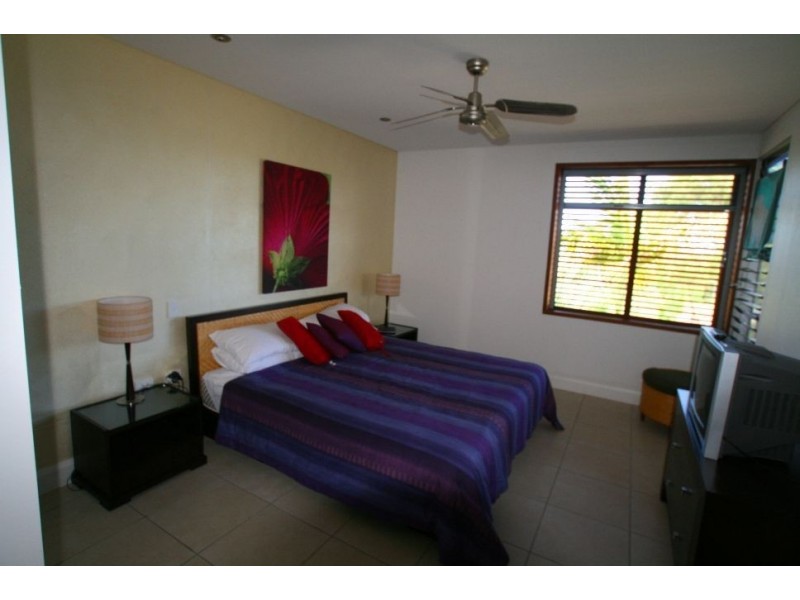 Beach Home/14 Ocean Beach Drive, Agnes Water QLD 4677