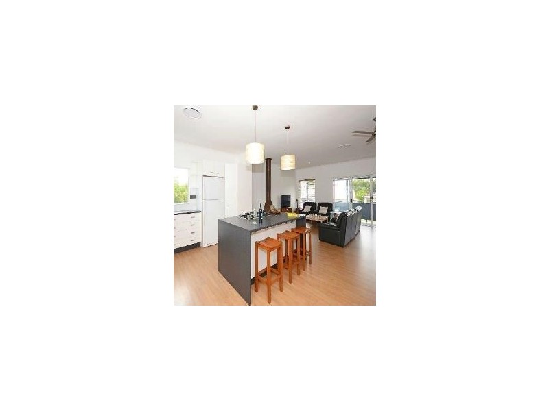 102 Riverview Drive, Burrum Heads QLD 4659