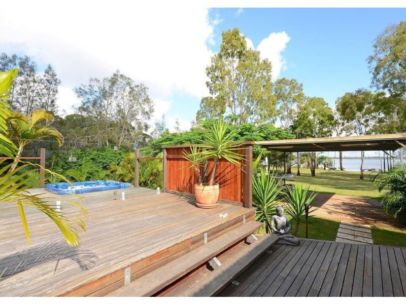 102 Riverview Drive, Burrum Heads QLD 4659