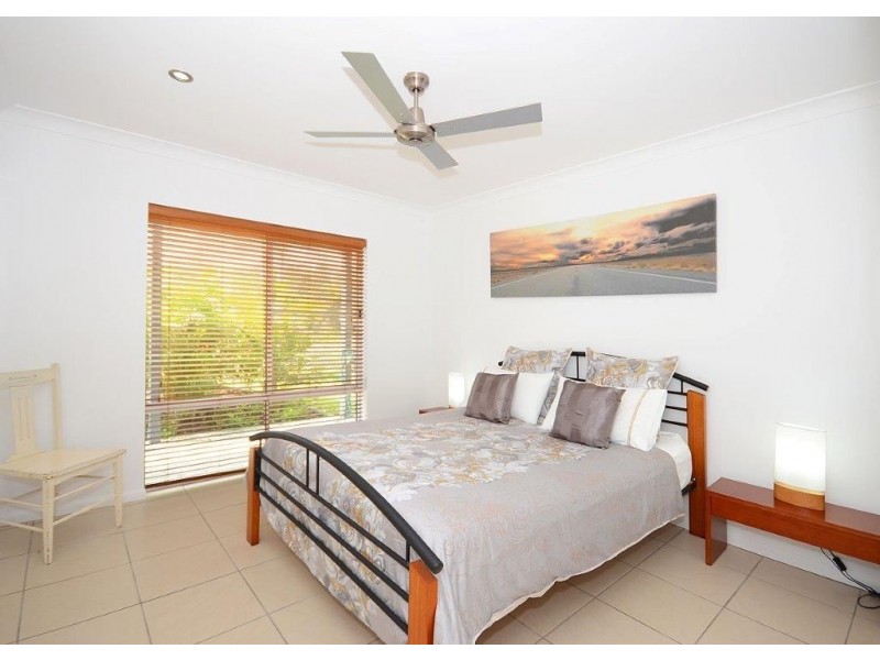 102 Riverview Drive, Burrum Heads QLD 4659