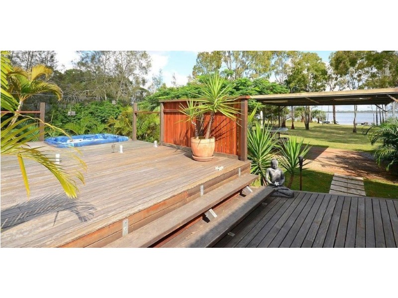 102 Riverview Drive, Burrum Heads QLD 4659