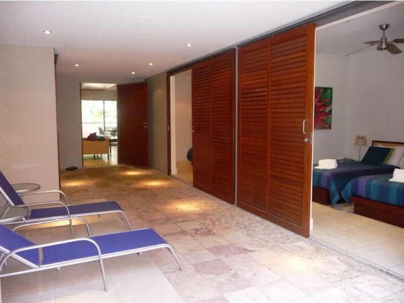 2/4 Ocean Beach Drive, Agnes Water QLD 4677