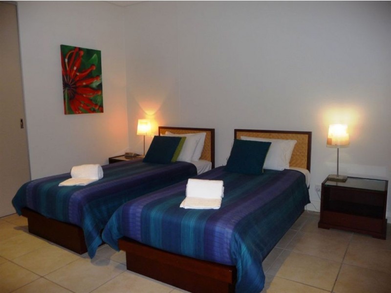 2/4 Ocean Beach Drive, Agnes Water QLD 4677