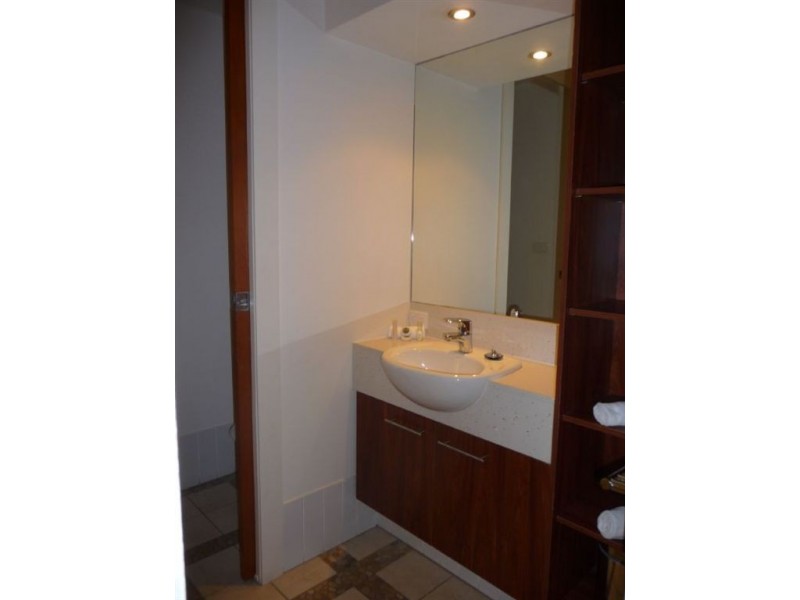 2/4 Ocean Beach Drive, Agnes Water QLD 4677