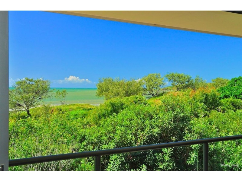 Unit 11 Loka Santi Apartments, Agnes Water QLD 4677