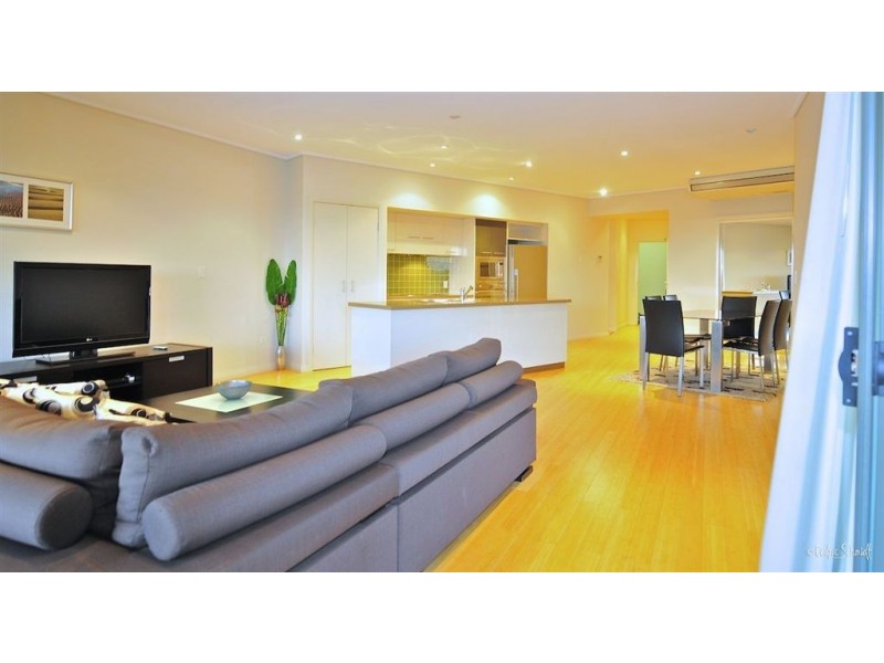 Unit 11 Loka Santi Apartments, Agnes Water QLD 4677