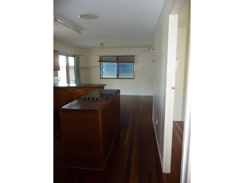 17 Springs Road, Agnes Water QLD 4677