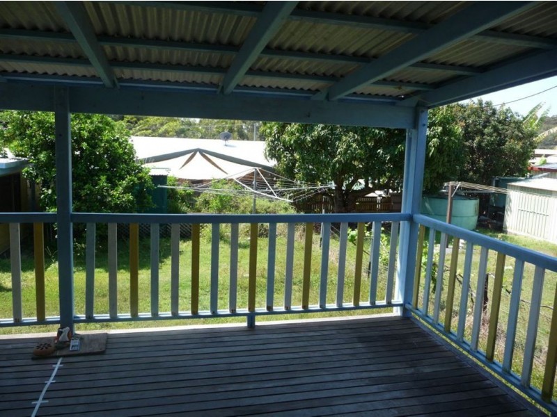 17 Springs Road, Agnes Water QLD 4677
