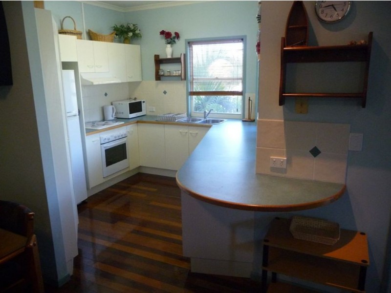 1/2 Tate Street, Agnes Water QLD 4677