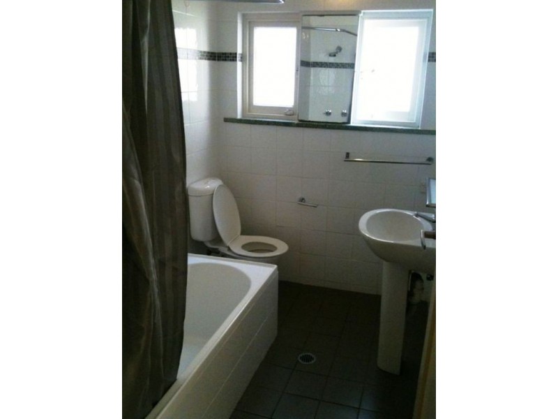 4/251 Old South Head Road, Bondi NSW 2026