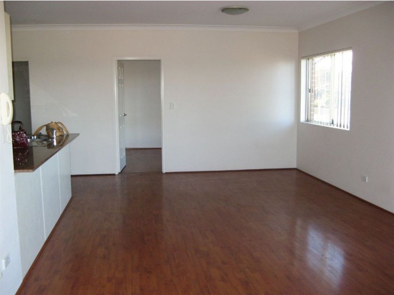 9/2a Morotai Avenue, Riverwood NSW 2210