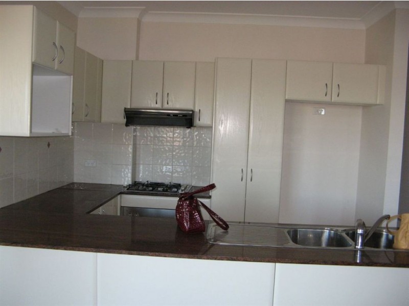 9/2a Morotai Avenue, Riverwood NSW 2210