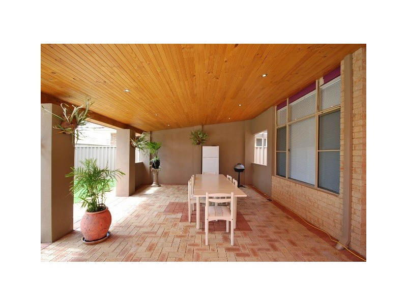 11 Burrows Place, Winthrop WA 6150