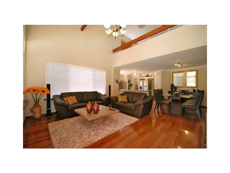 11 Burrows Place, Winthrop WA 6150