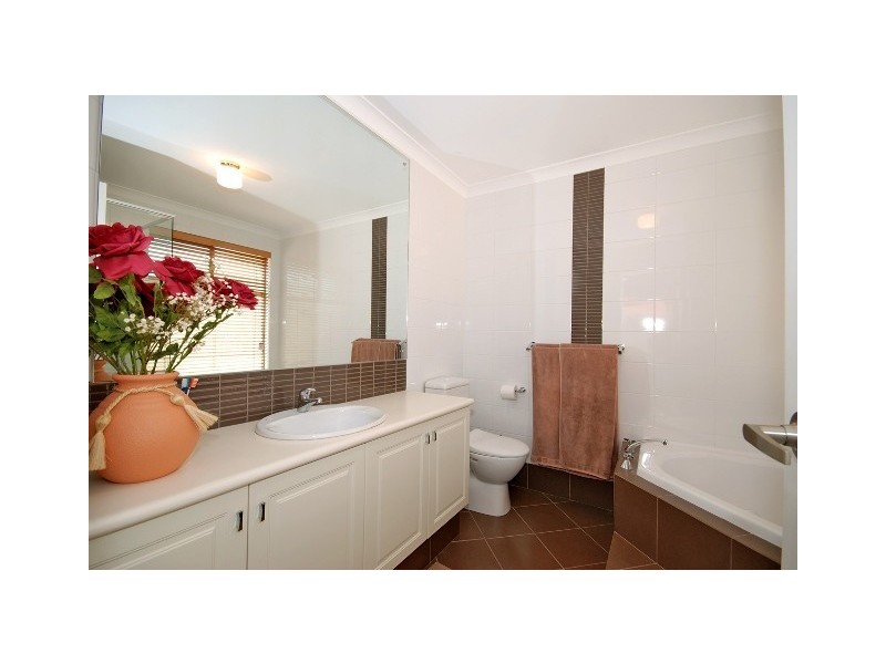 11 Burrows Place, Winthrop WA 6150