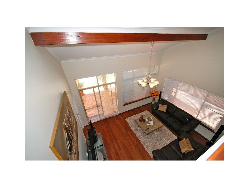 11 Burrows Place, Winthrop WA 6150