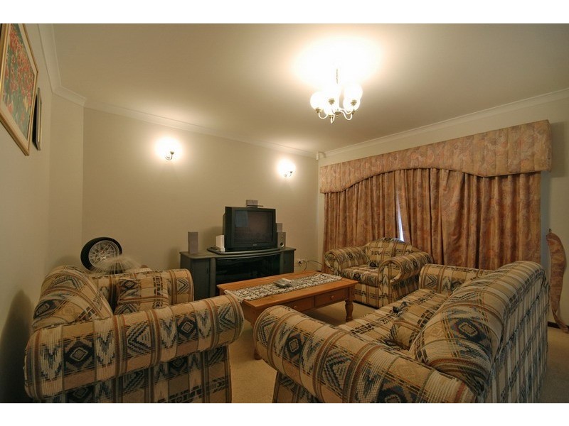 Lot 879 Vol/ Fol 1886/ 707 Henn Close, Winthrop WA 6150