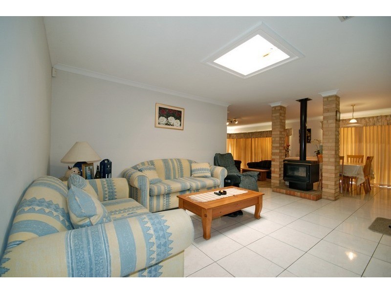 Lot 879 Vol/ Fol 1886/ 707 Henn Close, Winthrop WA 6150