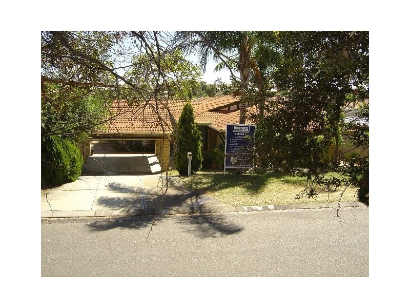 11 Mapstone Gardens, Murdoch WA 6150