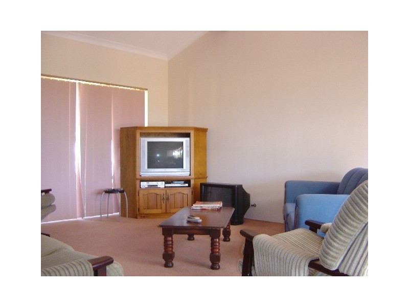 11 Mapstone Gardens, Murdoch WA 6150