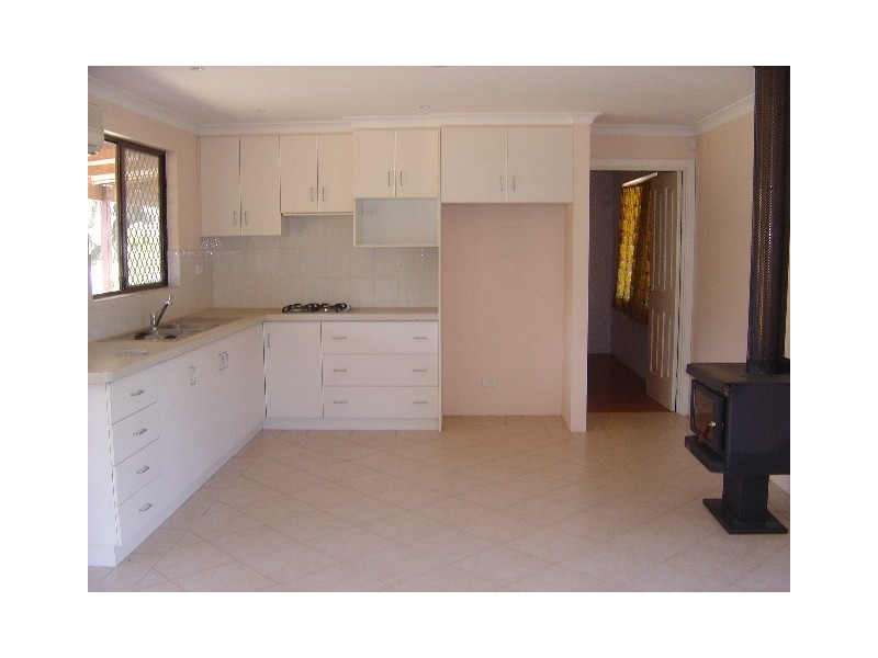 5 Acourt Road, Canning Vale WA 6155