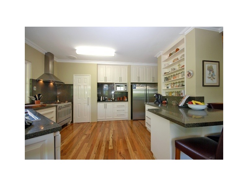 19 Parker Place, Winthrop WA 6150