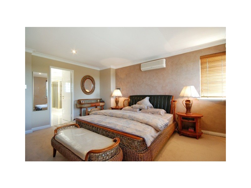 29 Ten Seldam Circle, Winthrop WA 6150