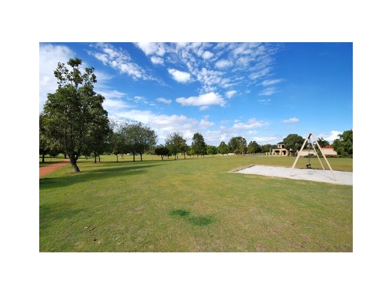 29 Ten Seldam Circle, Winthrop WA 6150