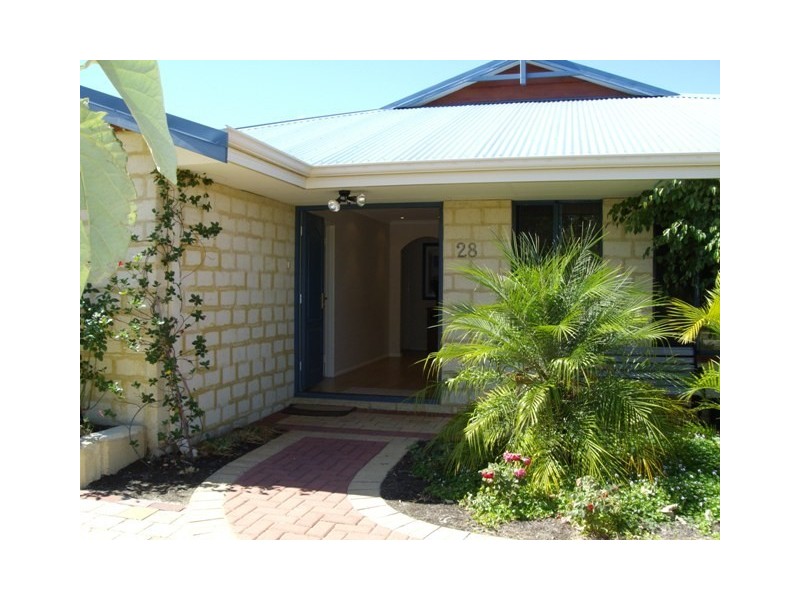 28 Ruth Avenue, Canning Vale WA 6155