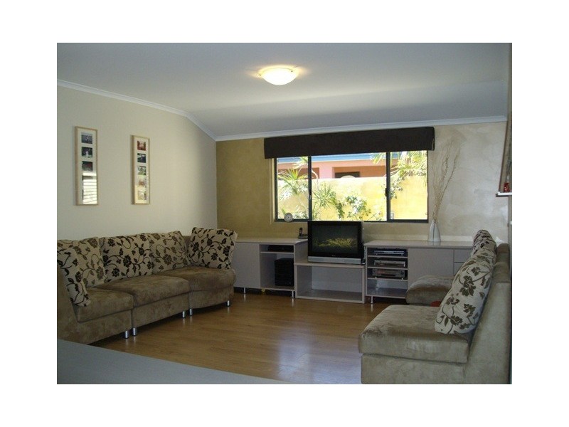 28 Ruth Avenue, Canning Vale WA 6155