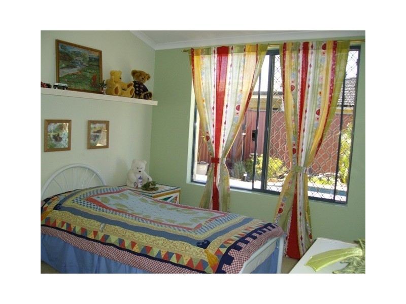 28 Ruth Avenue, Canning Vale WA 6155