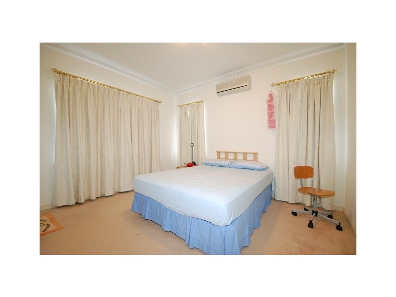 34B Simpson Street, Applecross WA 6153