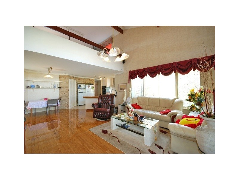 14 Winthrop Drive, Winthrop WA 6150