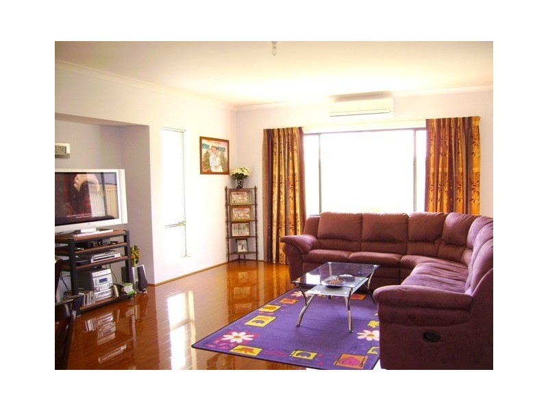 35 Baddesley Way, Canning Vale WA 6155