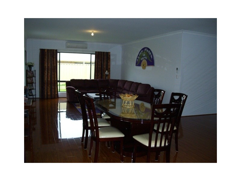 35 Baddesley Way, Canning Vale WA 6155