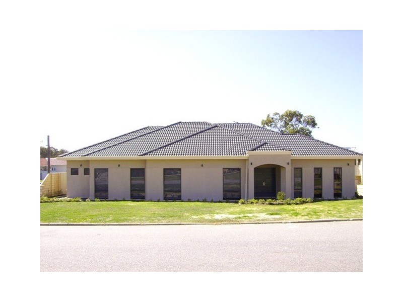 2C Challenger Place, Melville WA 6156